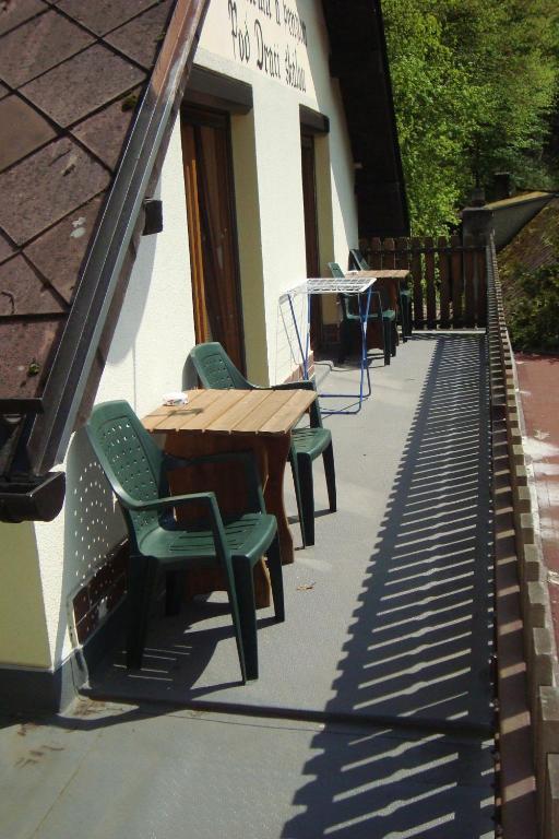 Restaurant A Penzion Pod Draci Skalou Karlštejn 部屋 写真